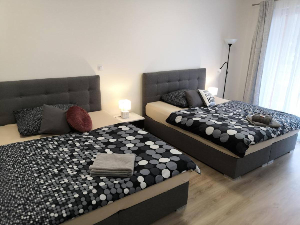 Apartmán H+ Apartman Letiste Prague